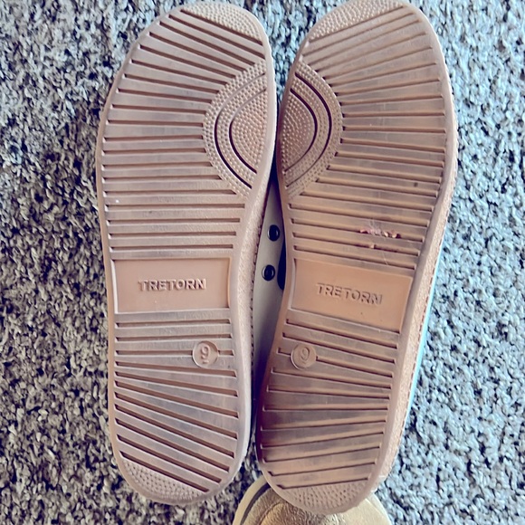 daughter never wore & is off to college - canvas tretorn sneakers - Picture 3 of 4